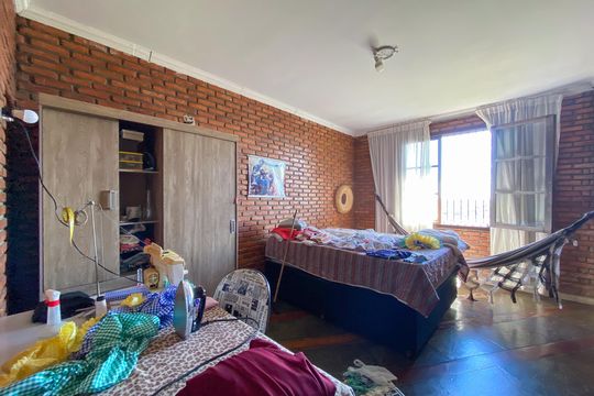 Casa para alugar com 3 quartos, 900m² em Barreiro, Belo Horizonte