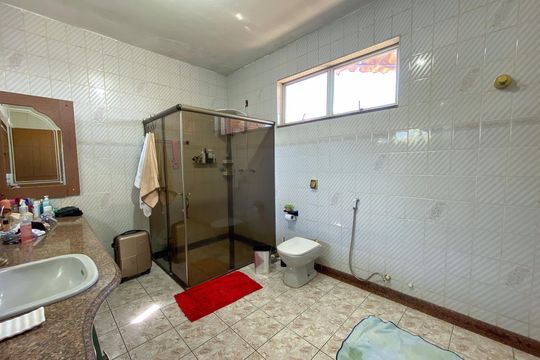 Casa para alugar com 3 quartos, 900m² em Barreiro, Belo Horizonte
