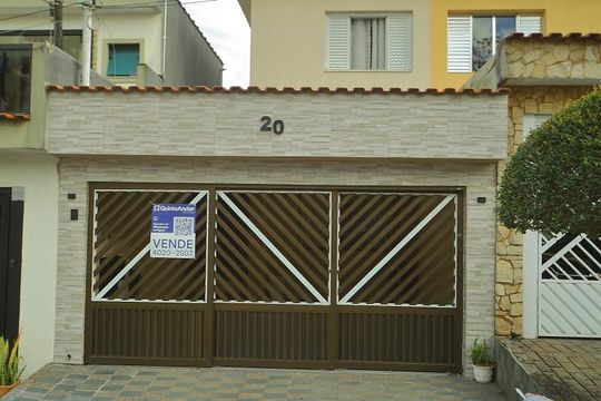Casa à venda com 3 quartos, 200m² em Santa Terezinha, São Bernardo do Campo