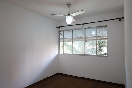 Apartamento para alugar com 4 quartos, 98m² em Vila Sofia, São Paulo