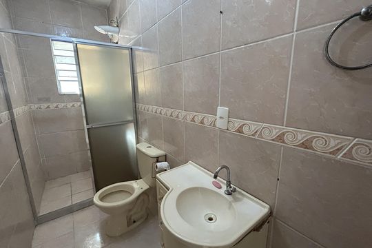 Banheiro de apartamento para alugar com 3 quartos, 78m² em Encantado, Rio de Janeiro