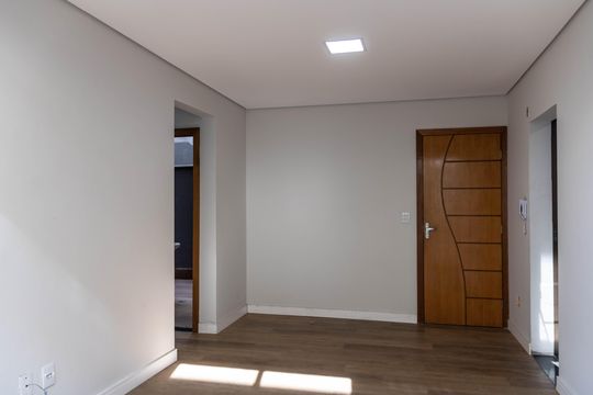 Sala de apartamento para alugar com 2 quartos, 95m² em Cinquentenario, Belo Horizonte