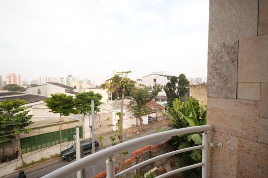 Sacada de casa à venda com 3 quartos, 250m² em Vila Alpina, Santo André