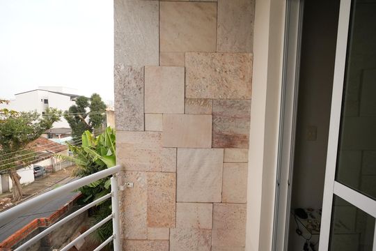 Sacada de casa à venda com 3 quartos, 250m² em Vila Alpina, Santo André