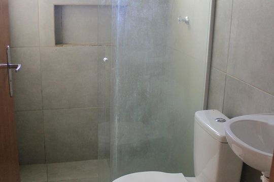 Banheiro  de casa para alugar com 2 quartos, 60m² em Vila Rio de Janeiro, Guarulhos