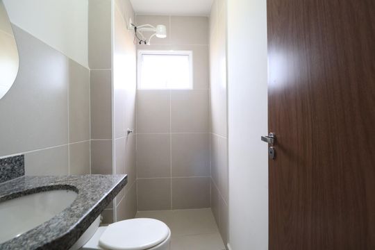 Banheiro Social de apartamento para alugar com 2 quartos, 70m² em Morumbi, Uberlândia