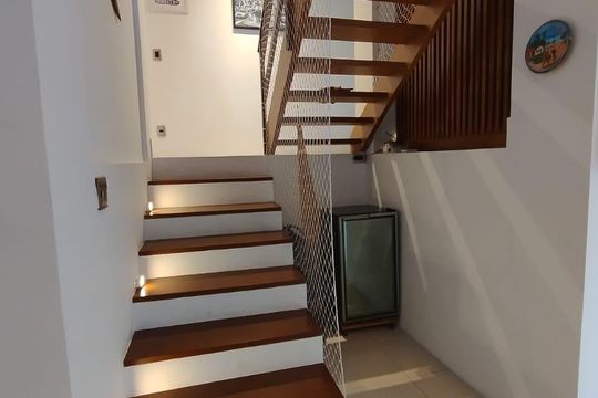Escada de casa à venda com 2 quartos, 360m² em Cidade São Francisco, São Paulo