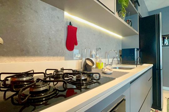 Cozinha de apartamento à venda com 2 quartos, 70m² em Sumarezinho, São Paulo