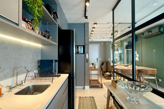 Cozinha de apartamento à venda com 2 quartos, 70m² em Sumarezinho, São Paulo