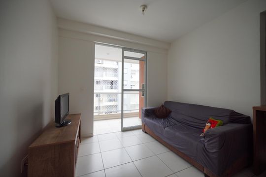 Apartamento para alugar com 2 quartos, 65m² em Forquilhinhas, São José