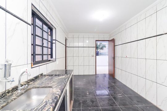 Cozinha de casa à venda com 3 quartos, 100m² em Jardim Gianetti, São Paulo