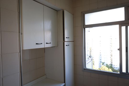 Área de serviço de apartamento à venda com 2 quartos, 60m² em Jardim Anhanguera, São Paulo