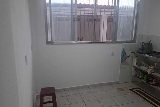Cozinha de casa de condomínio para alugar com 2 quartos, 160m² em Pechincha, Rio de Janeiro