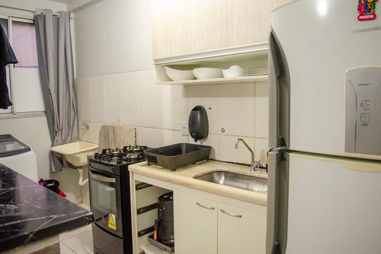 Cozinha de apartamento à venda com 2 quartos, 54m² em Setor Negrão de Lima, Goiânia