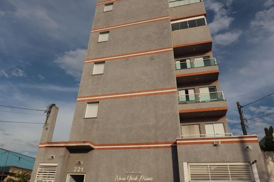 Fachada de apartamento para alugar com 1 quarto, 39m² em Vila Nova York, São Paulo