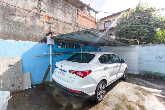 Garagem de casa à venda com 3 quartos, 210m² em Gopouva, Guarulhos