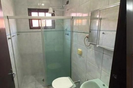 Banheiro de casa à venda com 3 quartos, 180m² em Jardim Vila Galvao, Guarulhos