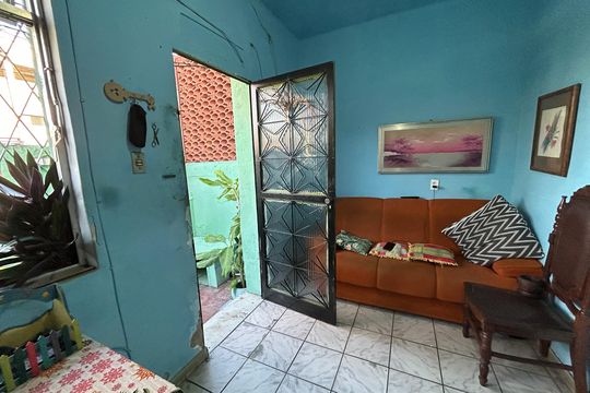 Sala 1 de casa para alugar com 2 quartos, 80m² em Turiaçú, Rio de Janeiro
