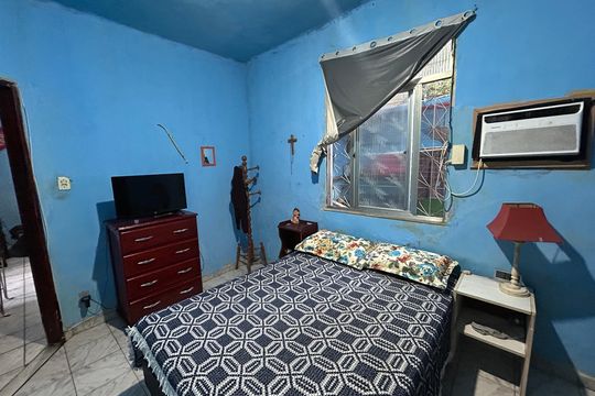Quarto 1 de casa para alugar com 2 quartos, 80m² em Turiaçú, Rio de Janeiro