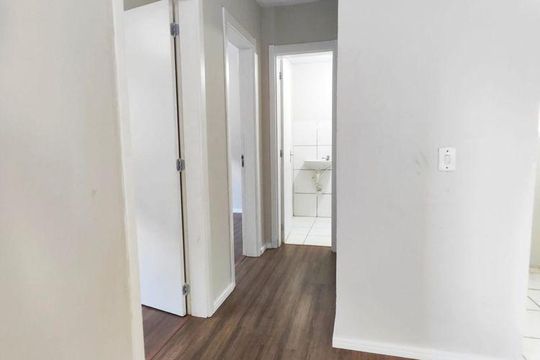 Cozinha de apartamento para alugar com 2 quartos, 45m² em Restinga, Porto Alegre