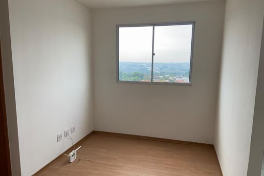 Sala de apartamento para alugar com 2 quartos, 43m² em Chácara São Pedro, Aparecida de Goiânia