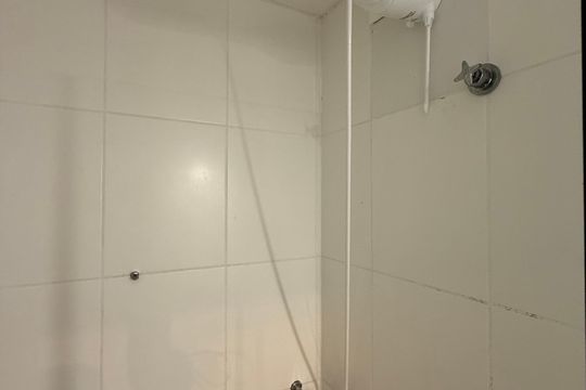 Banheiro de apartamento para alugar com 1 quarto, 25m² em Centro Histórico de São Paulo, São Paulo