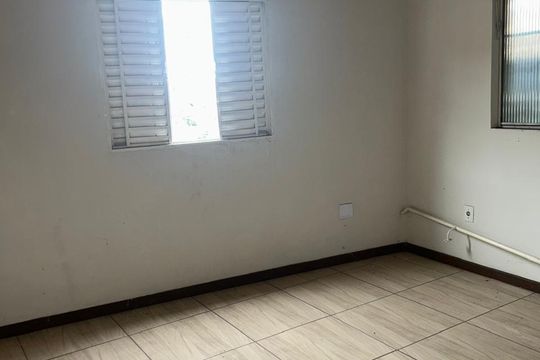 Quarto de casa para alugar com 2 quartos, 40m² em Marumbi, Juiz de Fora