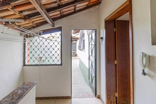 Área de serviço de casa para alugar com 3 quartos, 120m² em Alvorada, Contagem