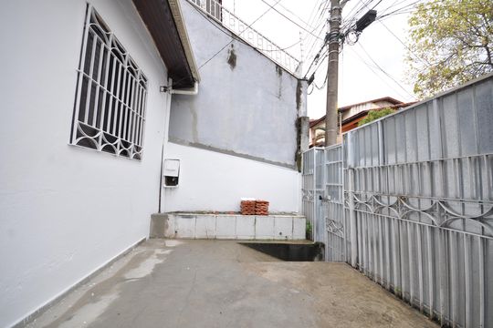 Garagem de casa à venda com 2 quartos, 67m² em Tucuruvi, São Paulo