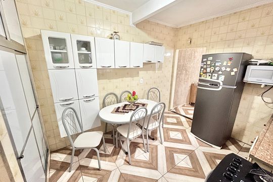 Cozinha de casa para alugar com 2 quartos, 130m² em Chora Menino, São Paulo