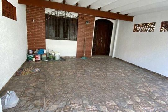 Casa à venda com 3 quartos, 150m² em Cidade Dutra, São Paulo