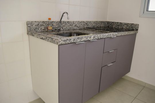 Cozinha de apartamento para alugar com 1 quarto, 35m² em Cidade Mãe do Céu, São Paulo
