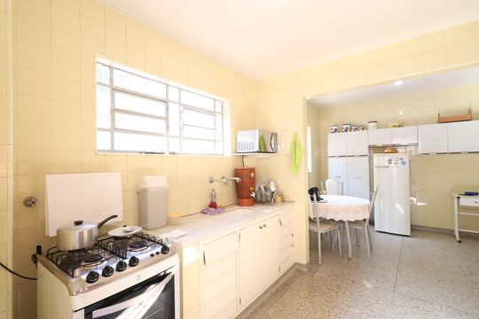 Cozinha de casa à venda com 3 quartos, 165m² em  Alto da Lapa, São Paulo