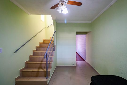Casa à venda com 4 quartos, 200m² em Jardim Umarizal, São Paulo