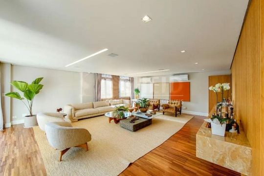 Apartamento à venda com 3 quartos, 271m² em Cerqueira César, São Paulo