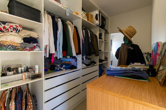 Closet da suíte 1 de casa para alugar com 4 quartos, 300m² em Gramado, Cotia
