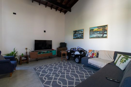Sala de casa para alugar com 4 quartos, 300m² em Gramado, Cotia
