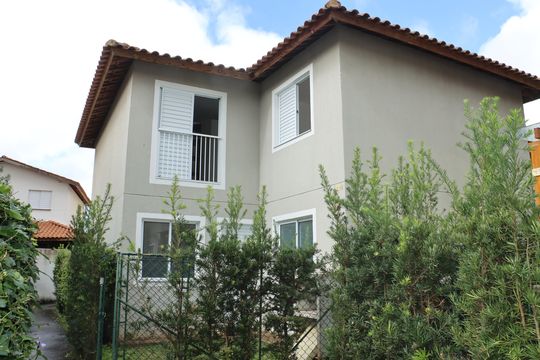 Casa de Condomínio para alugar com 2 quartos, 50m² em Chácara Belverde, Cotia