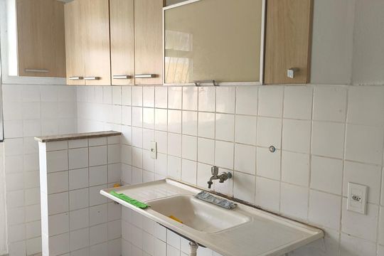 Cozinha de apartamento para alugar com 2 quartos, 48m² em Campo Grande, Rio de Janeiro