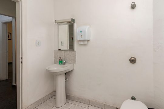 Banheiro de casa à venda com 4 quartos, 284m² em Campo Belo, São Paulo