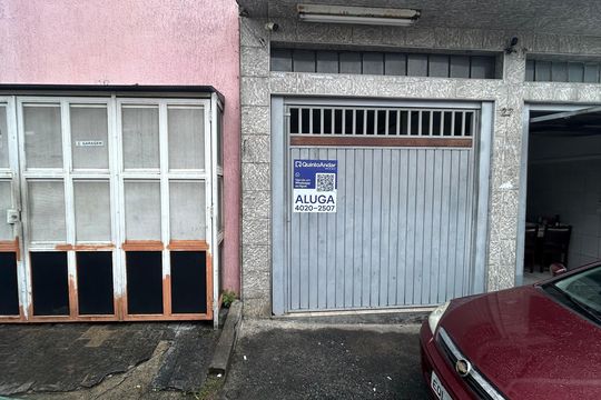 Fachada  de casa para alugar com 2 quartos, 175m² em Americanópolis, São Paulo