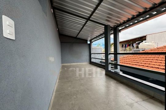 Casa à venda com 3 quartos, 140m² em Cupecê, São Paulo