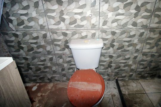 Banheiro de kitnet/studio à venda com 1 quarto, 30m² em Brás de Pina, Rio de Janeiro