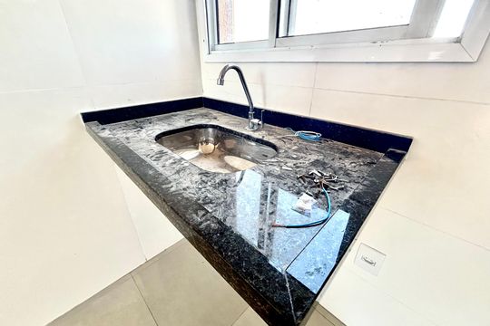 Cozinha de apartamento à venda com 2 quartos, 36m² em Jardim Hercilia, São Paulo