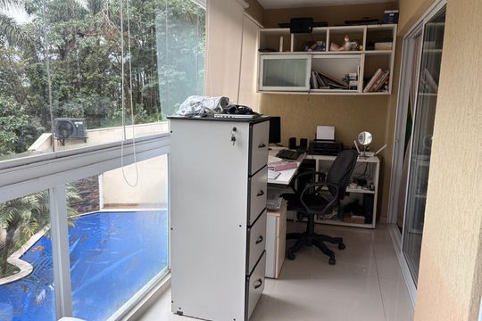 Varanda de casa de condomínio à venda com 3 quartos, 420m² em Jardim Peri, São Paulo