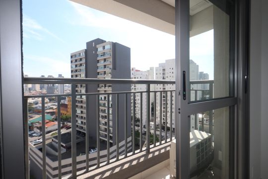 Sacada de casa para alugar com 3 quartos, 120m² em Vila Antonieta, São Paulo