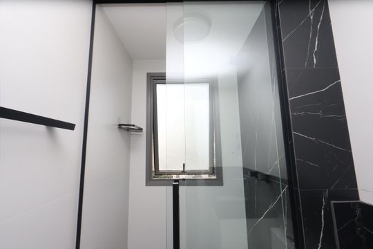 Banheiro de casa para alugar com 3 quartos, 120m² em Vila Antonieta, São Paulo