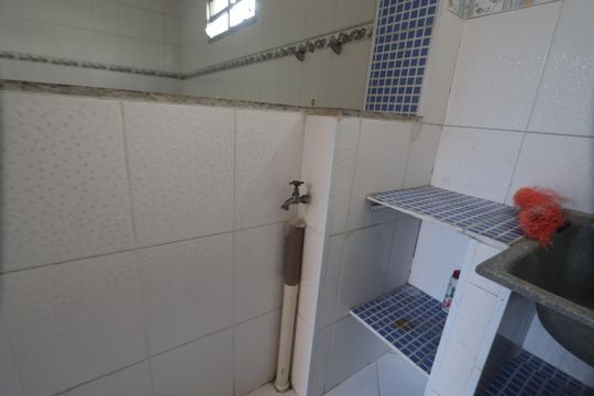 Área de serviço de casa para alugar com 3 quartos, 120m² em Vila Antonieta, São Paulo