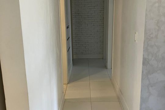 Corredor de apartamento para alugar com 3 quartos, 111m² em Itaim Bibi, São Paulo
