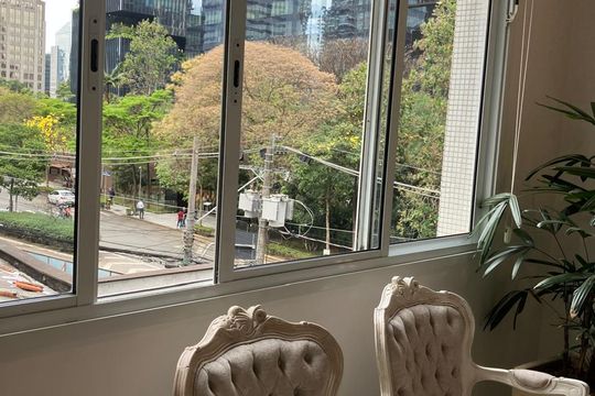 Sala de apartamento para alugar com 3 quartos, 111m² em Itaim Bibi, São Paulo